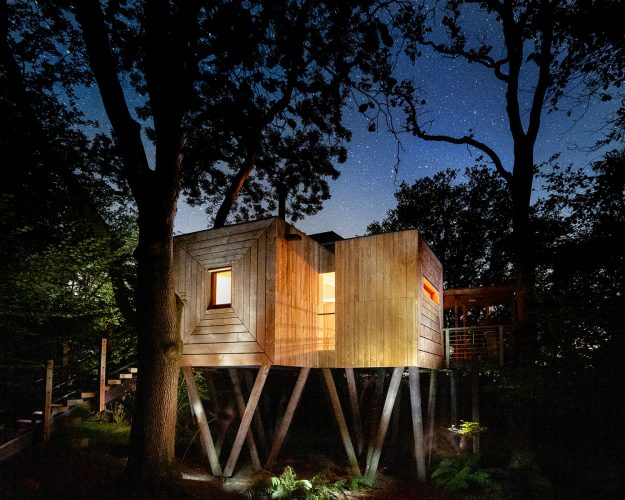 Pinwheel Treehouse at Mallinson's Woodland Retreat