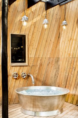 Dazzle Treehouse at Mallinson's Woodland Retreat